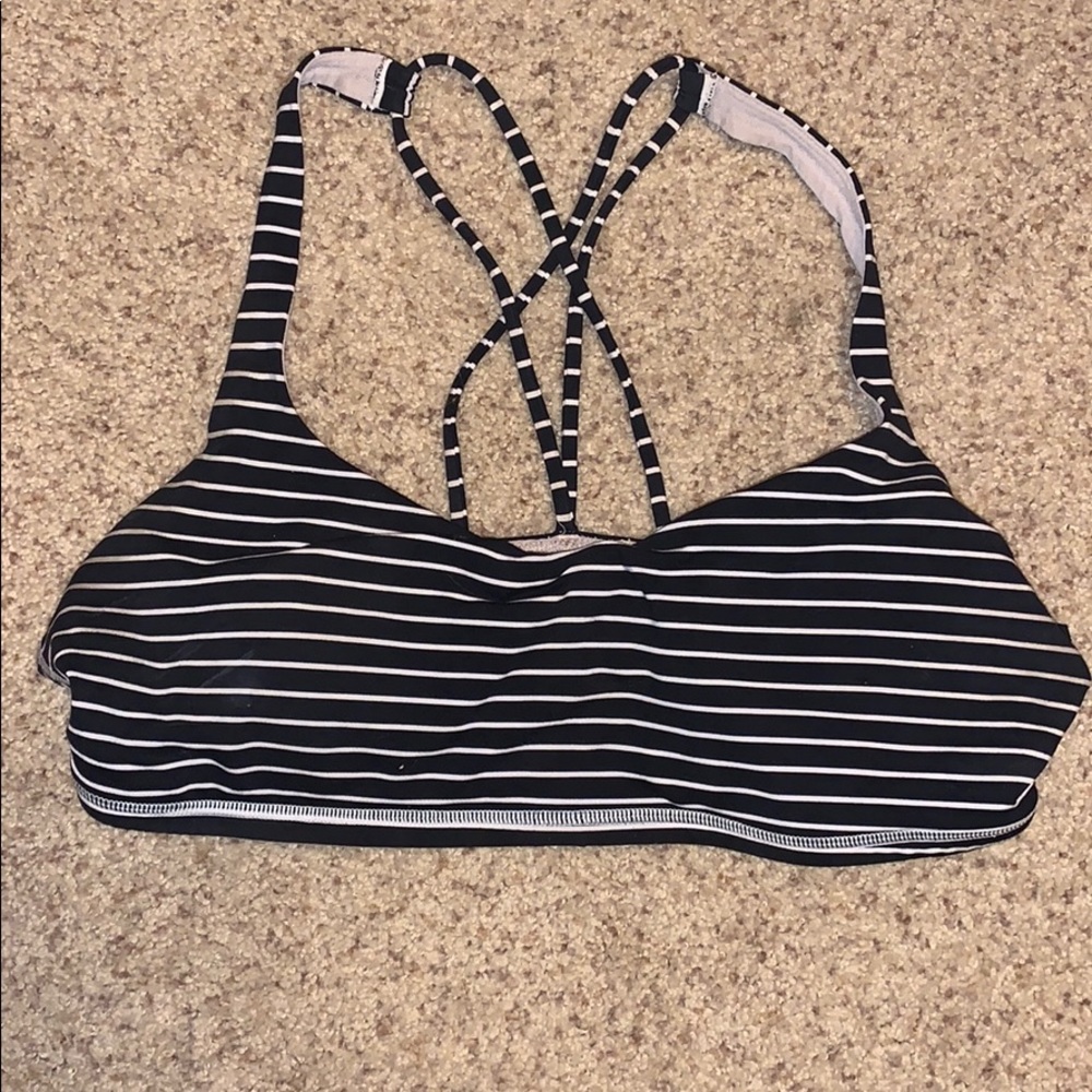 Lululemon sports bra